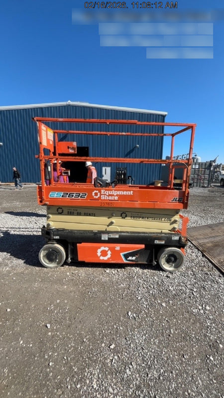 2022 JLG ES2632