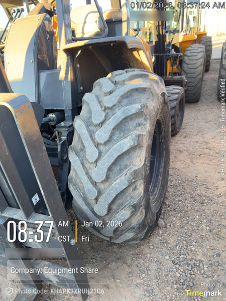 2023 CASE 588H