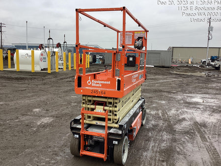 2022 JLG ES2632