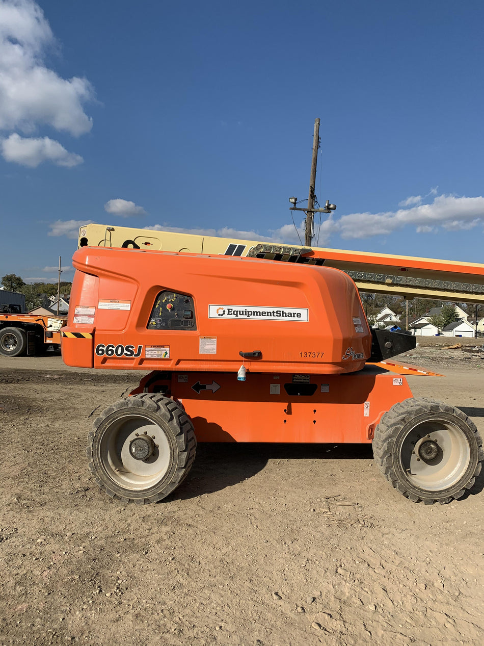 2021 JLG 660SJ