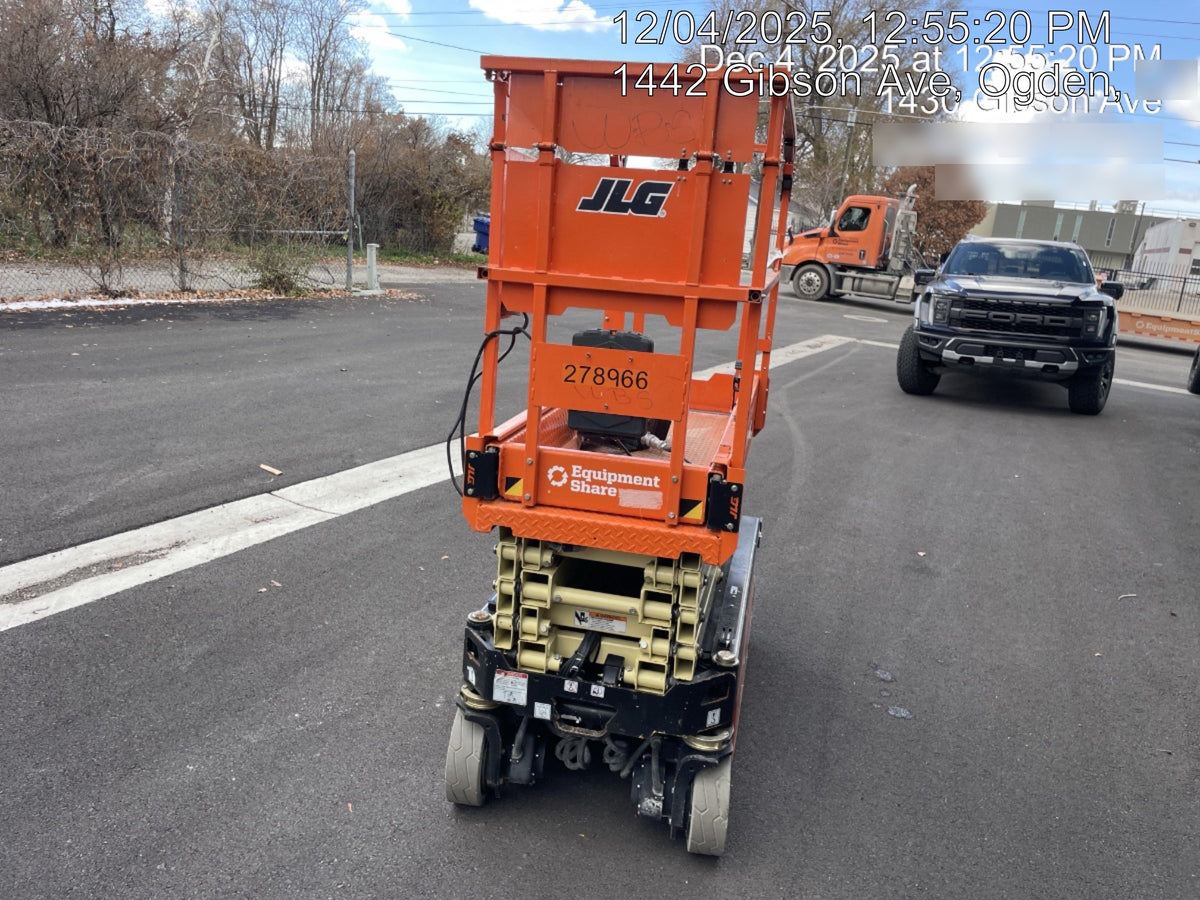 2022 JLG ES1932