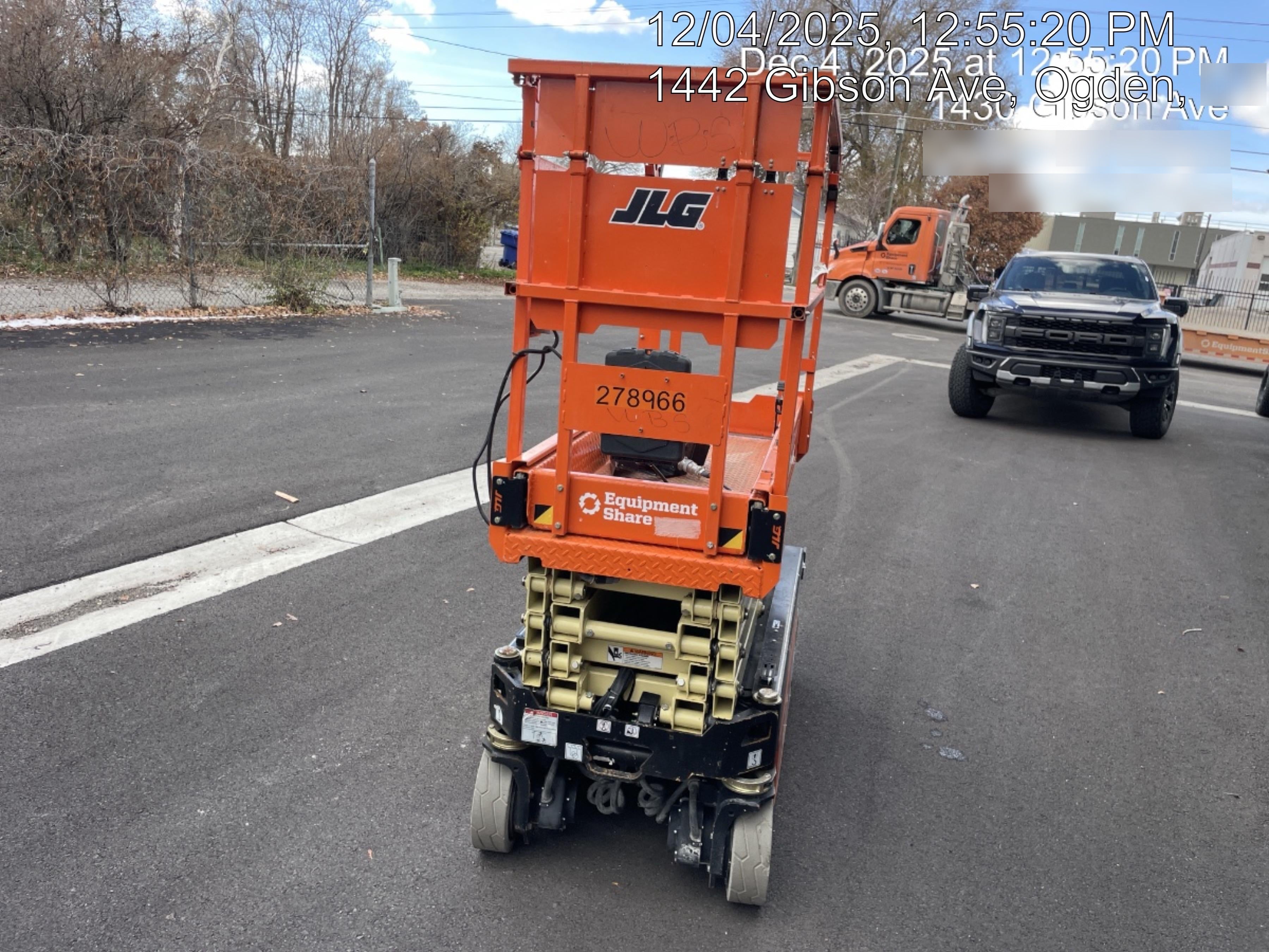2022 JLG ES1932
