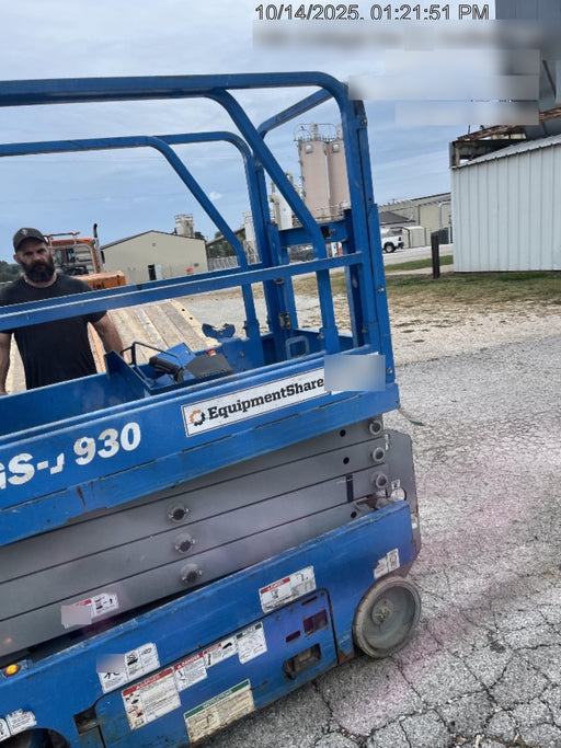 2020 Genie GS-1930 Solid Non Marking Tires, Beacon, Folding rails with half height swing gate