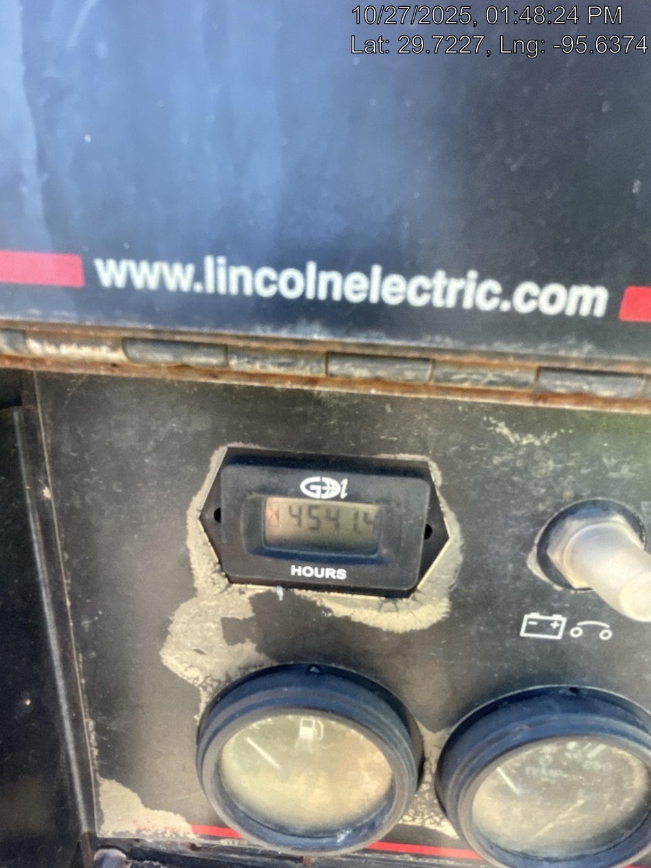 2019 Lincoln Electric Vantage 322 Ready-Pak 3, Two Wheel Trailer, Fender and Light Kit, Cable Rack