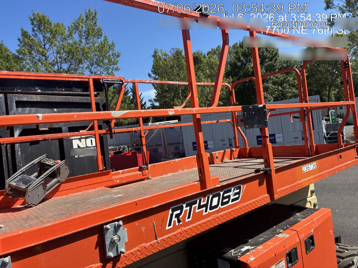 2022 JLG RT4069