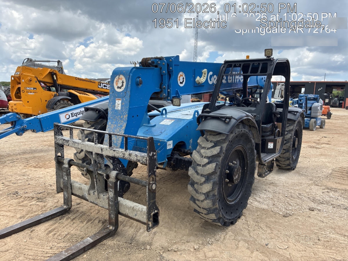2018 Genie GTH-636 Genie GTH-636 w/Open ROPS, Work Lights, Solid Tires, RH Cab Mesh, Beacon, 48" Carriage and Forks