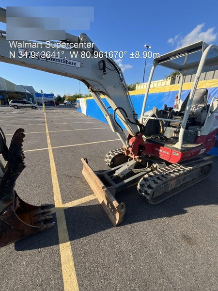 2022 TAKEUCHI TB235-2R