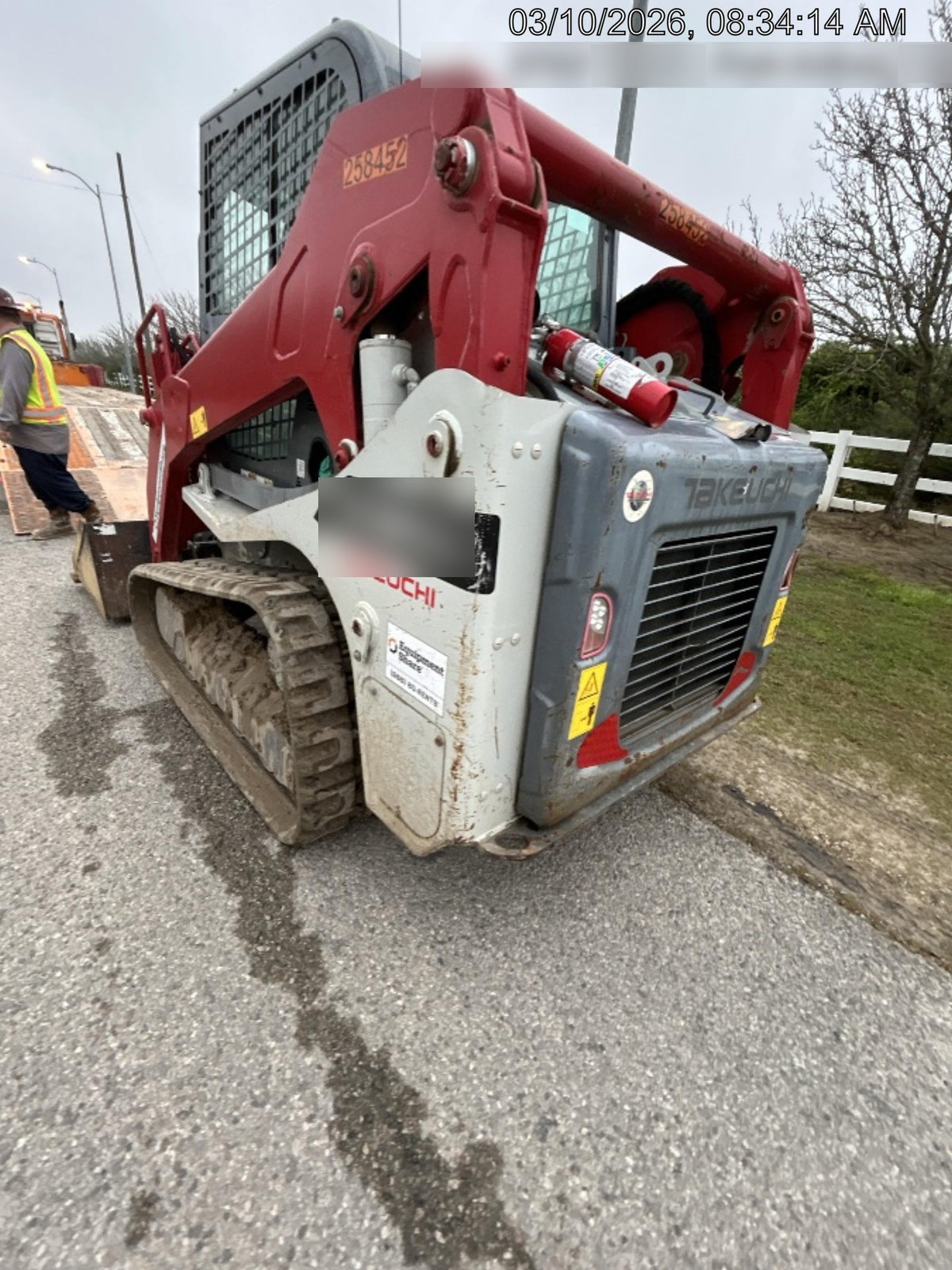 2022 TAKEUCHI TL10V2-CR