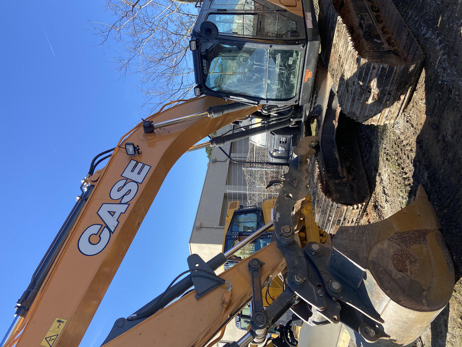 2020 CASE CX210D