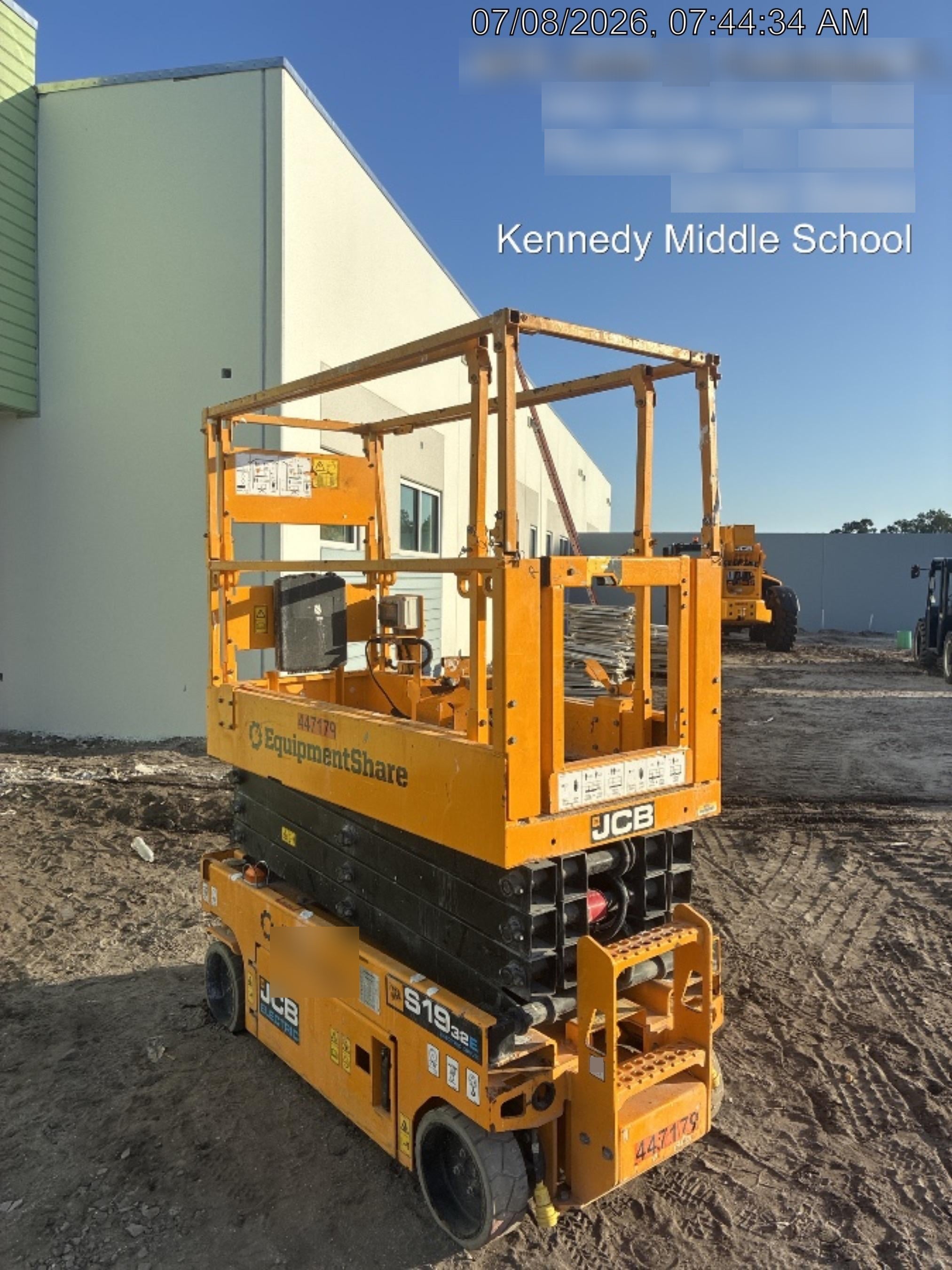 2024 JCB S1932E