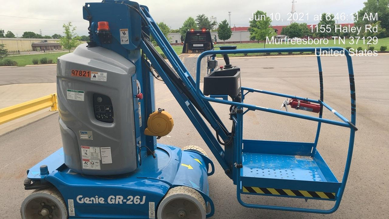 2020 GENIE GR-26J
