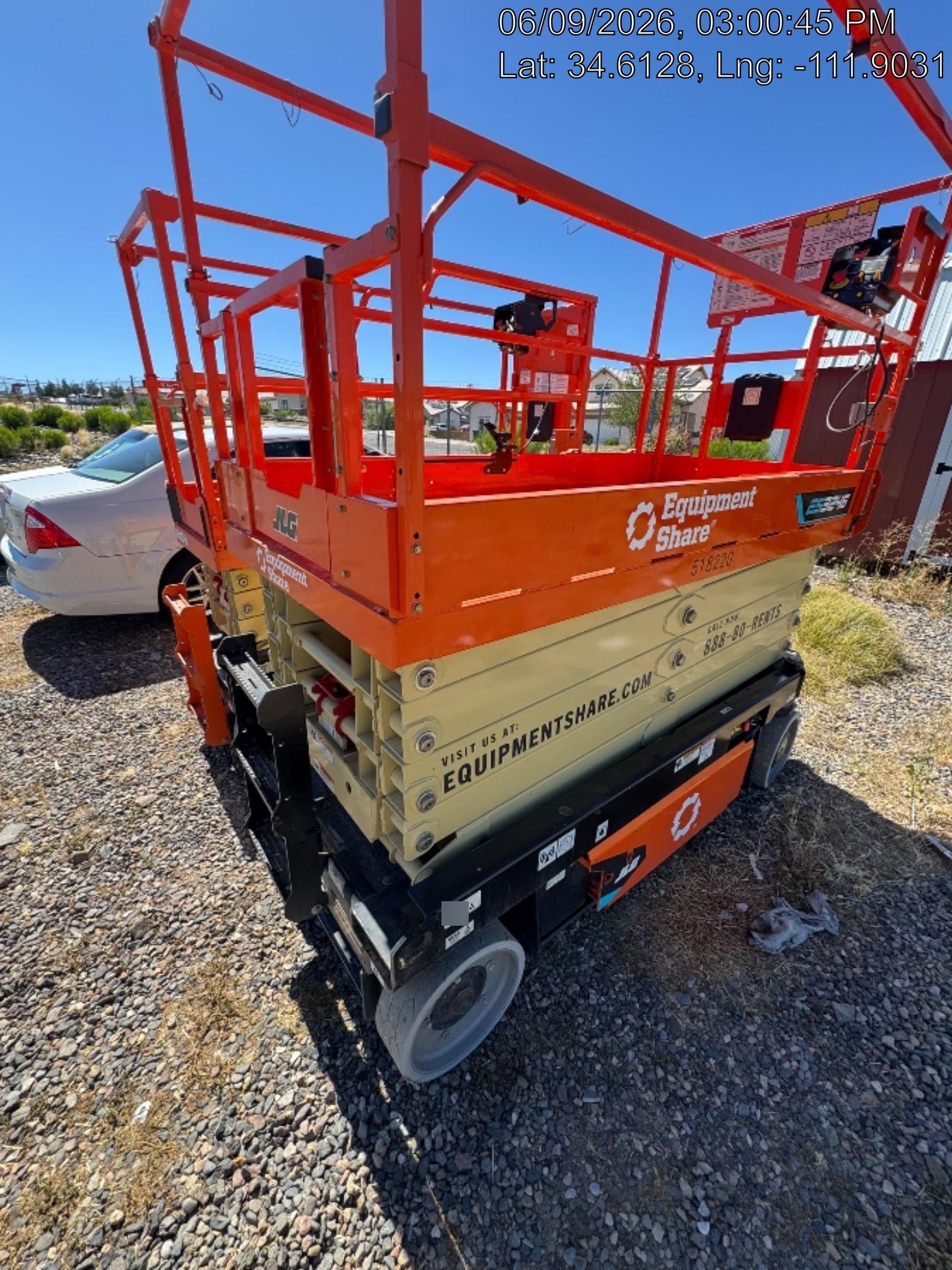 2025 JLG ES3246