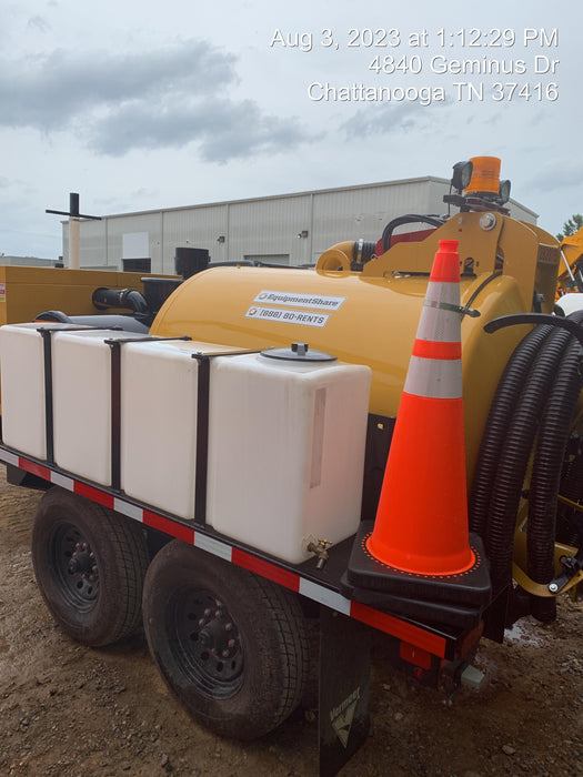 2022 Vac-Tron LP573XDT T4 Koehler Diesel Engine, 500 Gallon Debris Tank, x2 100 Gallon Water Tanks