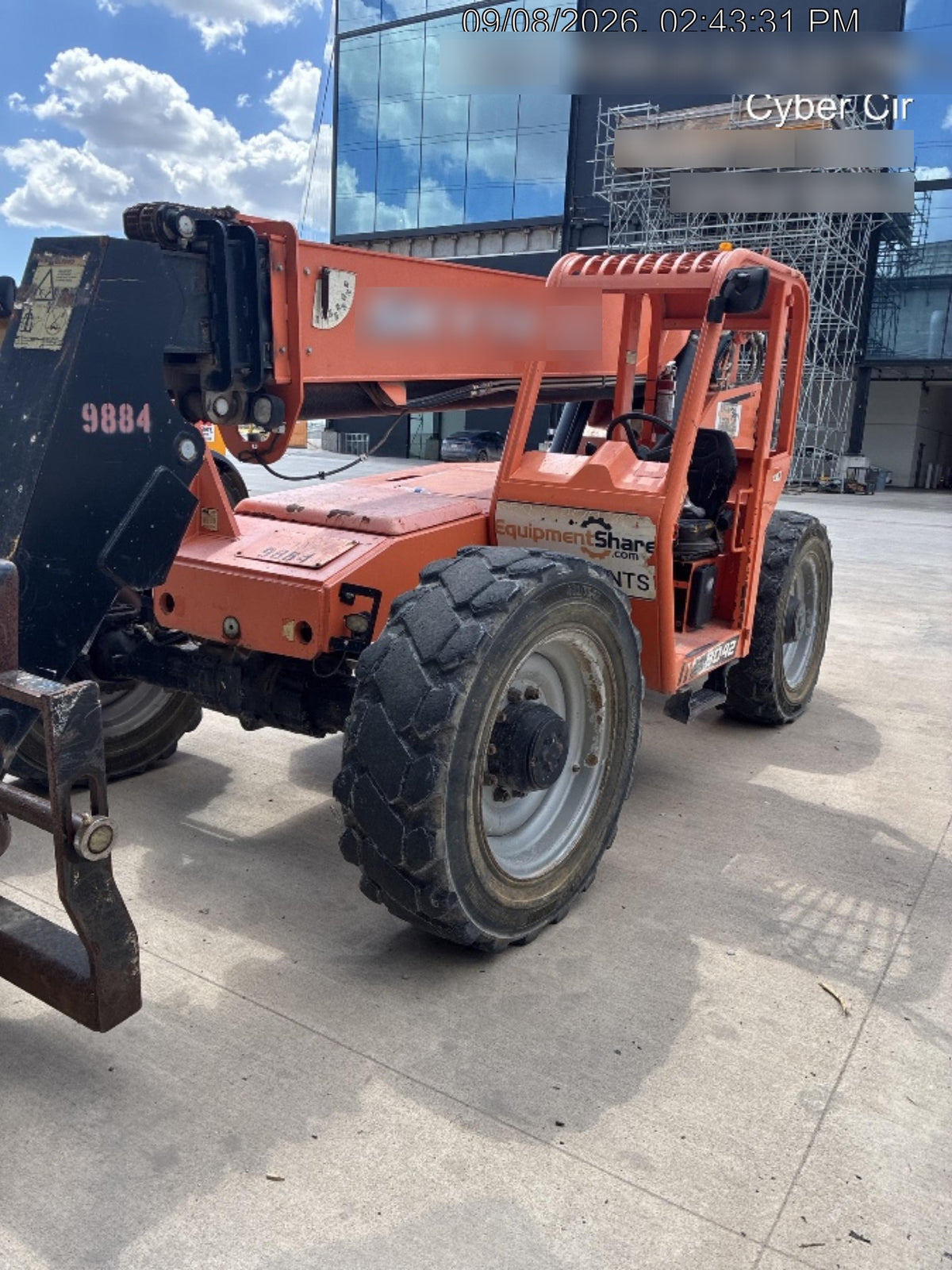 2018 Skytrak 8042 JLG Skytrak 8042, Solid Tires (shipping-Boss), Open ROPS, Beacon and Work Light Package