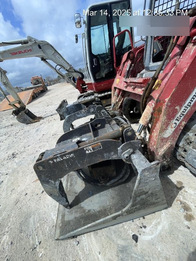 2020 PALADIN 76" Scrap Grapple Bucket - Paladin