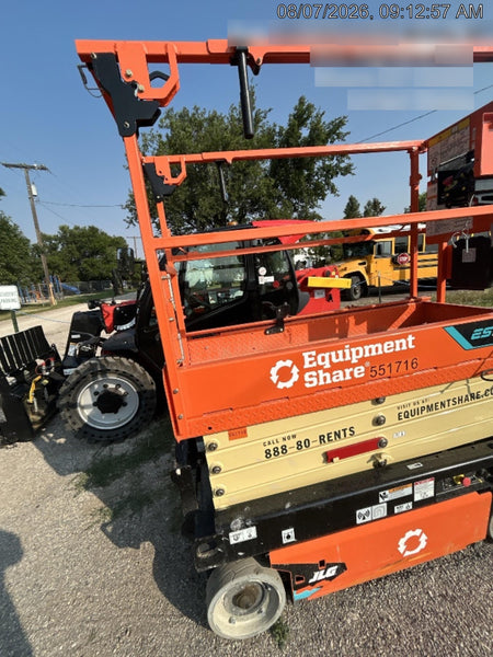 2025 JLG ES1932