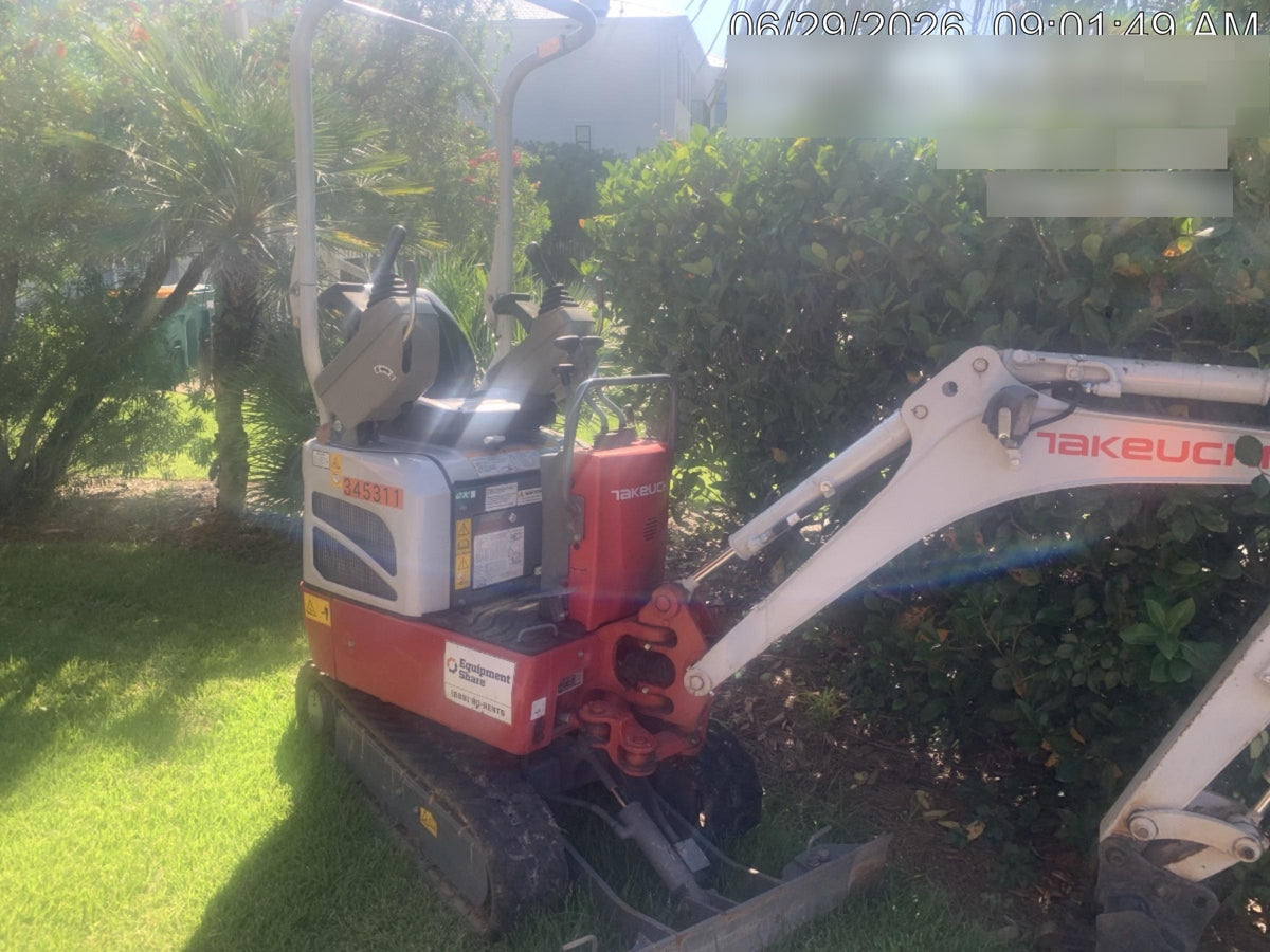 2023 TAKEUCHI TB210R