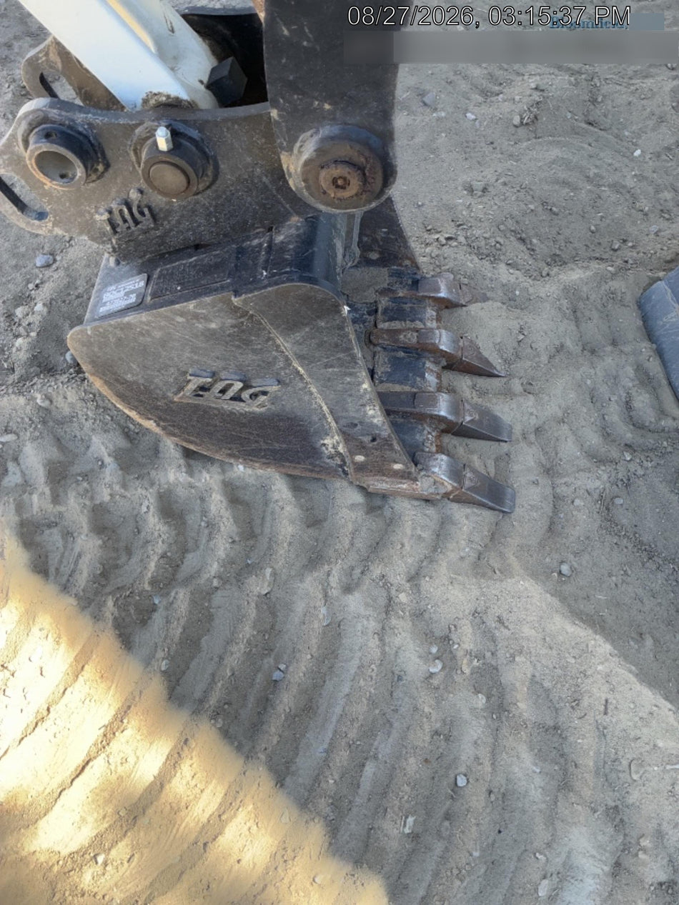 2025 TAKEUCHI 18" HD Bucket - Takeuchi
