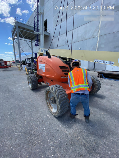 2019 JLG 600AJ
