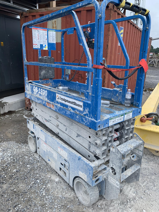 2020 Genie GS-1930 Fixed rails with chain entry gate - Pre A92.20