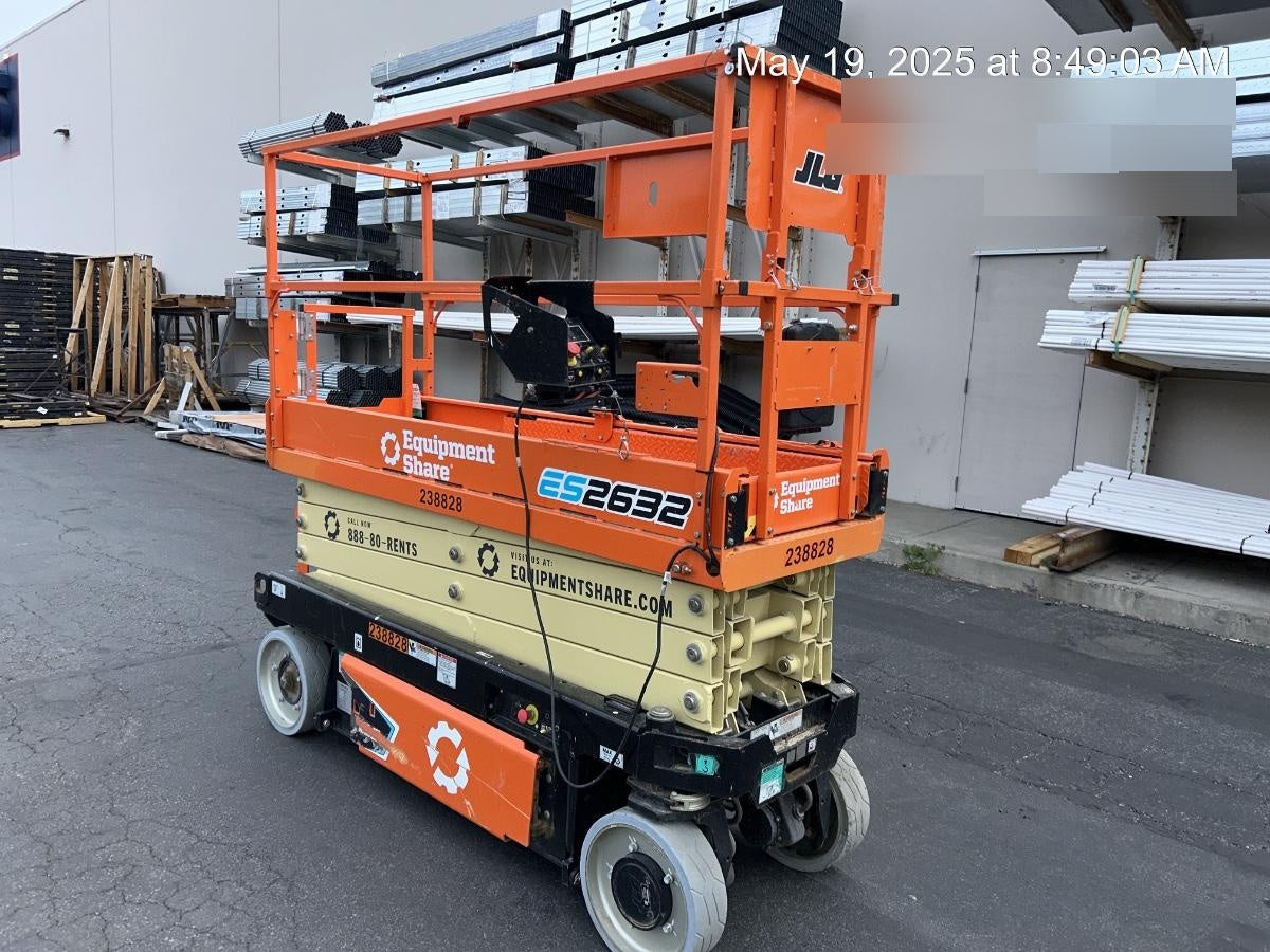 2022 JLG ES2632