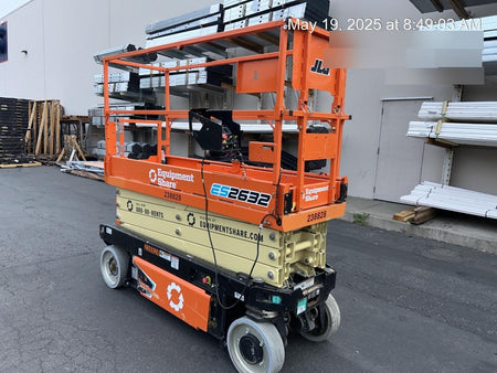 2022 JLG ES2632