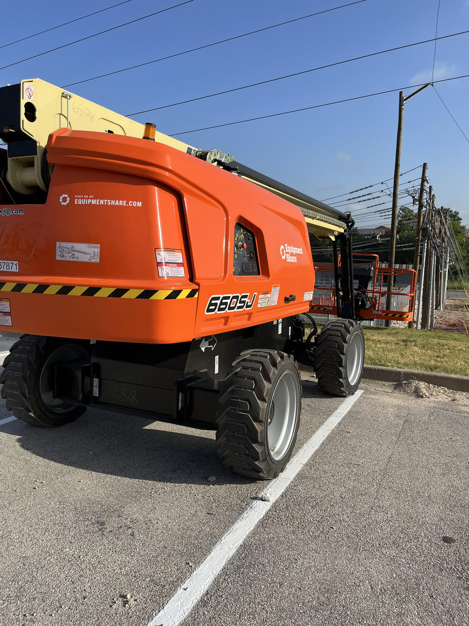 2023 JLG 660SJ