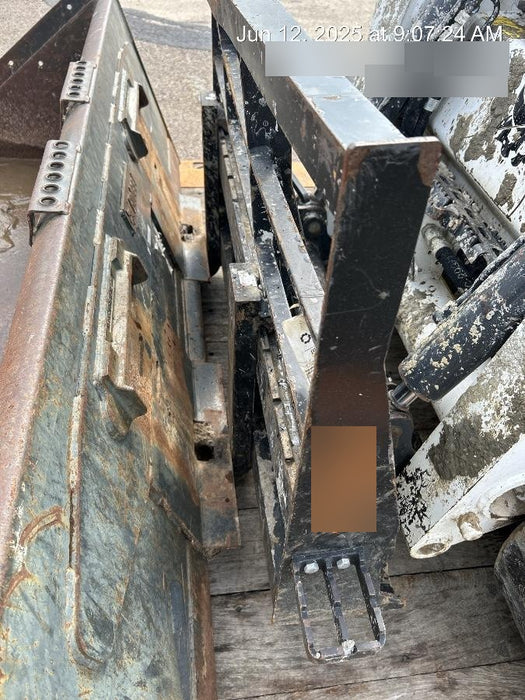 2024 ARROW MATERIAL HANDLING F5100CB