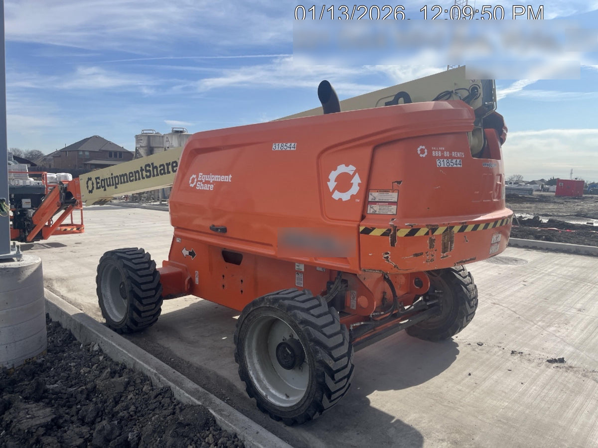 2023 JLG 660SJ