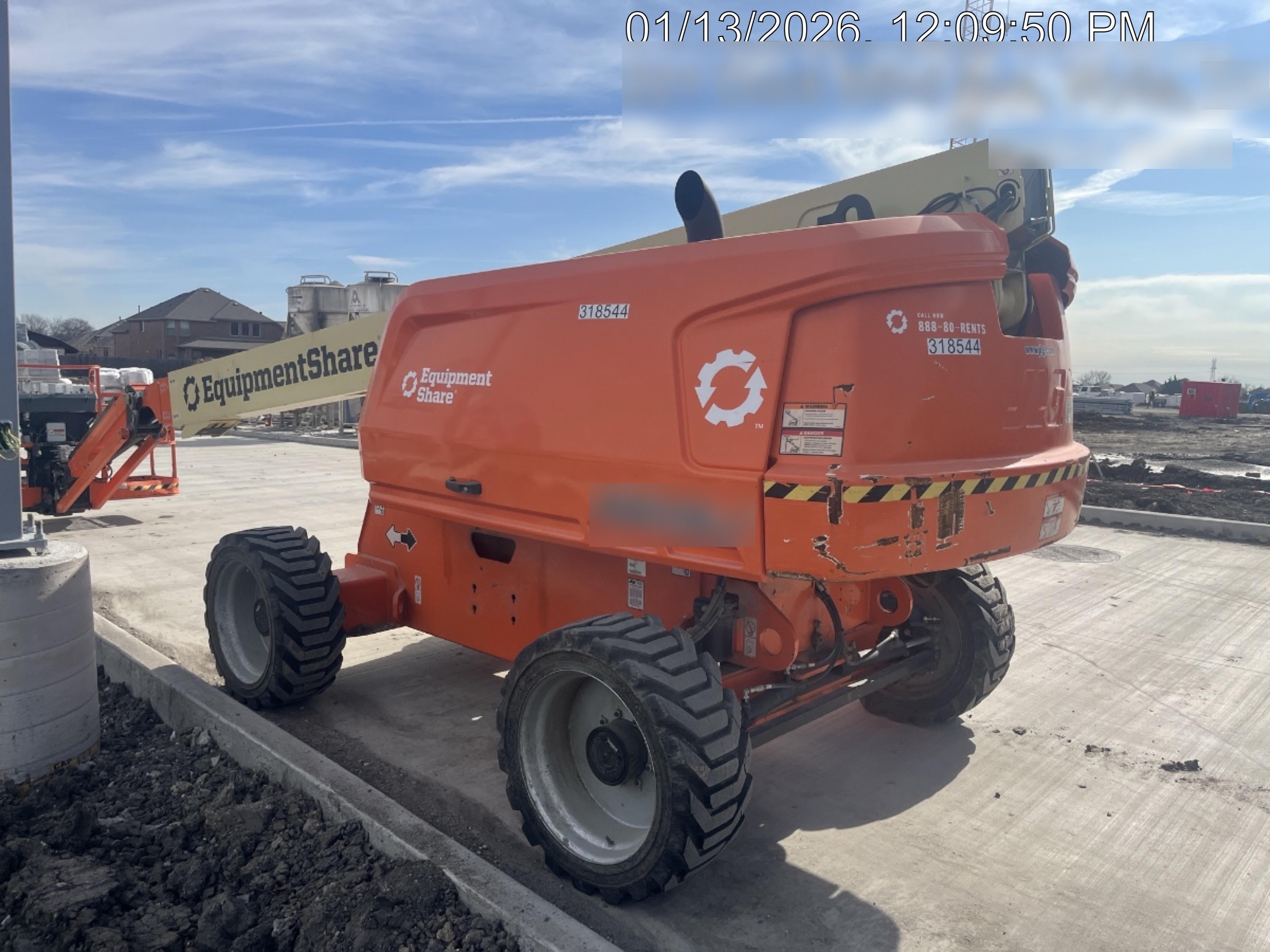 2023 JLG 660SJ