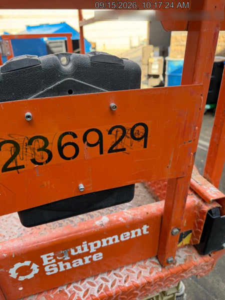 2022 JLG ES1932