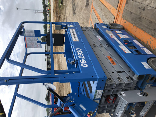 2020 Genie GS-1930 Fixed rails with chain entry gate - Pre A92.20