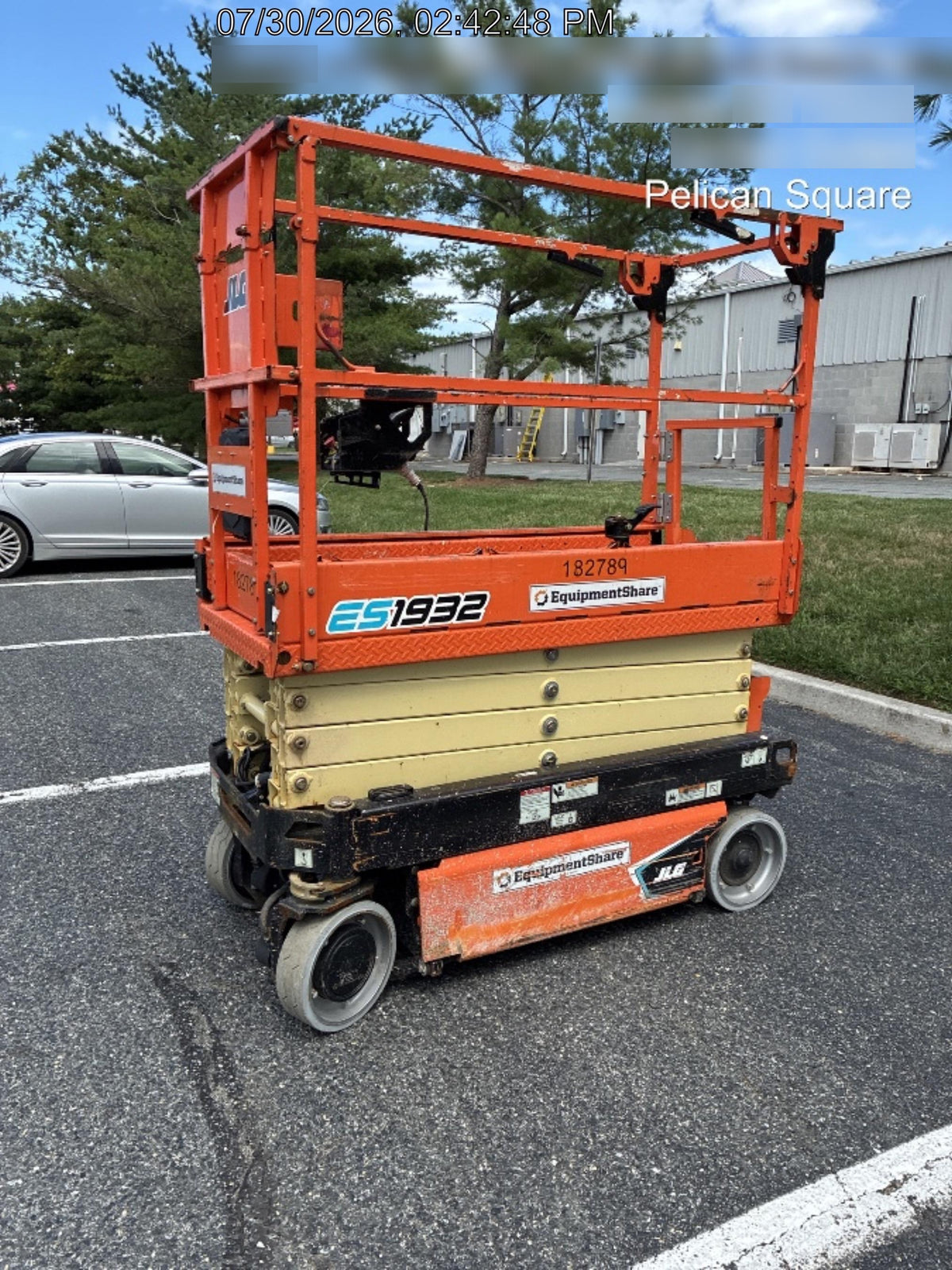 2021 JLG ES1932