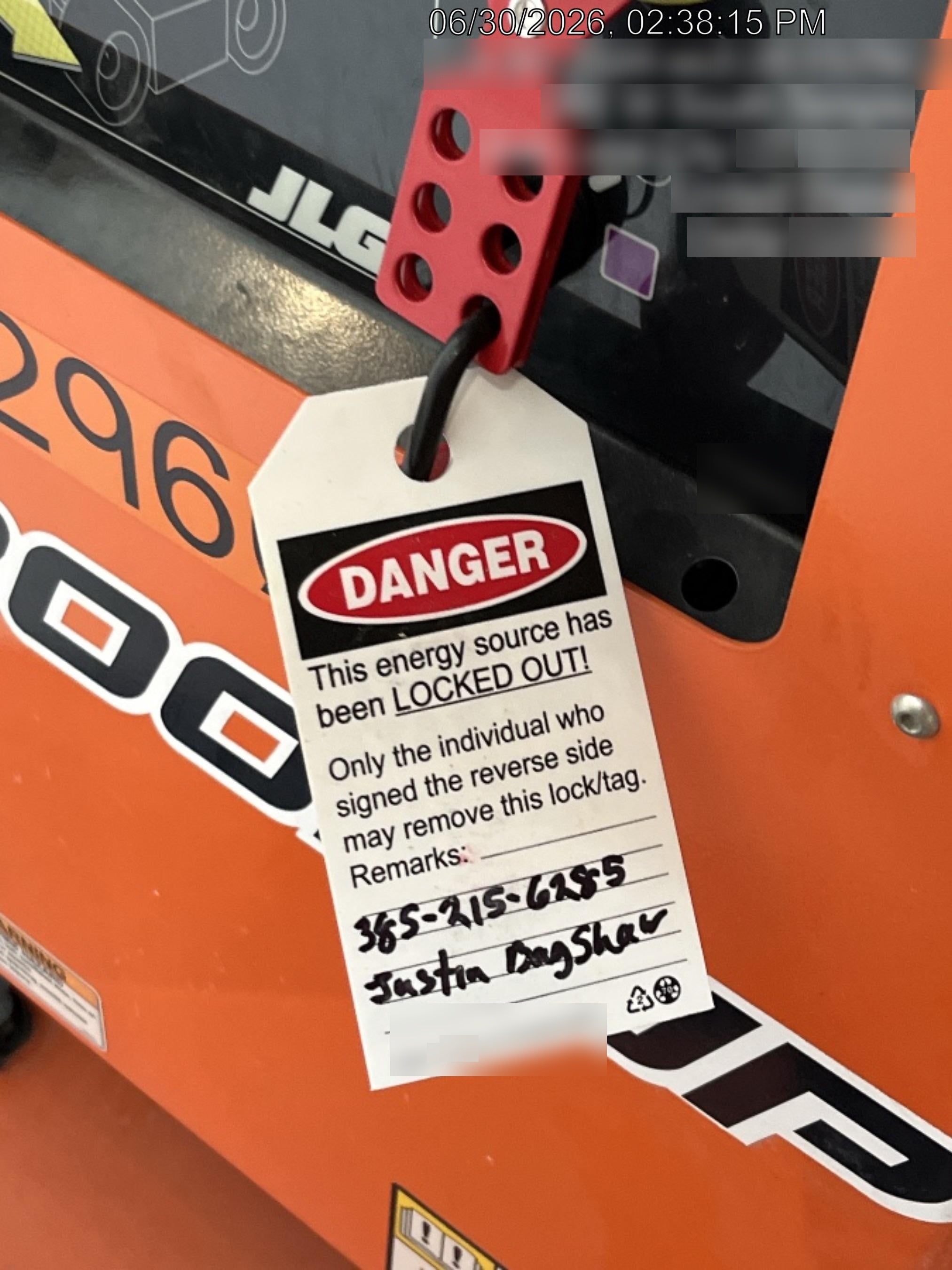 2023 JLG E300AJP