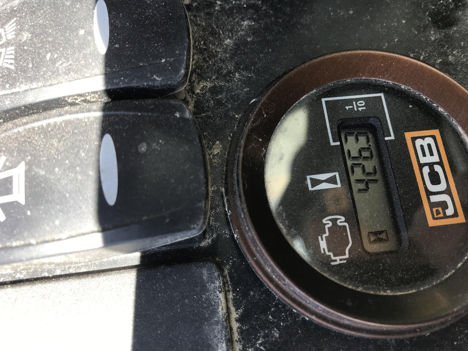 2019 JCB 512-56 Canopy, 109 HP, Solid Tires, STD Worklight, Beacon, Aux Hydraulics, Lifting Eye, Back up Alarm w/66" Carriage/60" Forks