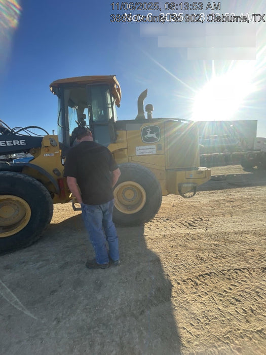 2019 John Deere 624L 4yd Wheel Loader, Cab/Heat/Air, 3 Function Hydraulics, JRB Hydraulic QC, QC 4yd bucket w/smooth cutting edge, QC Carriage, 72" Fork Tines, 5yr/5,000hr Powertrain and Hydraulics extended warranty