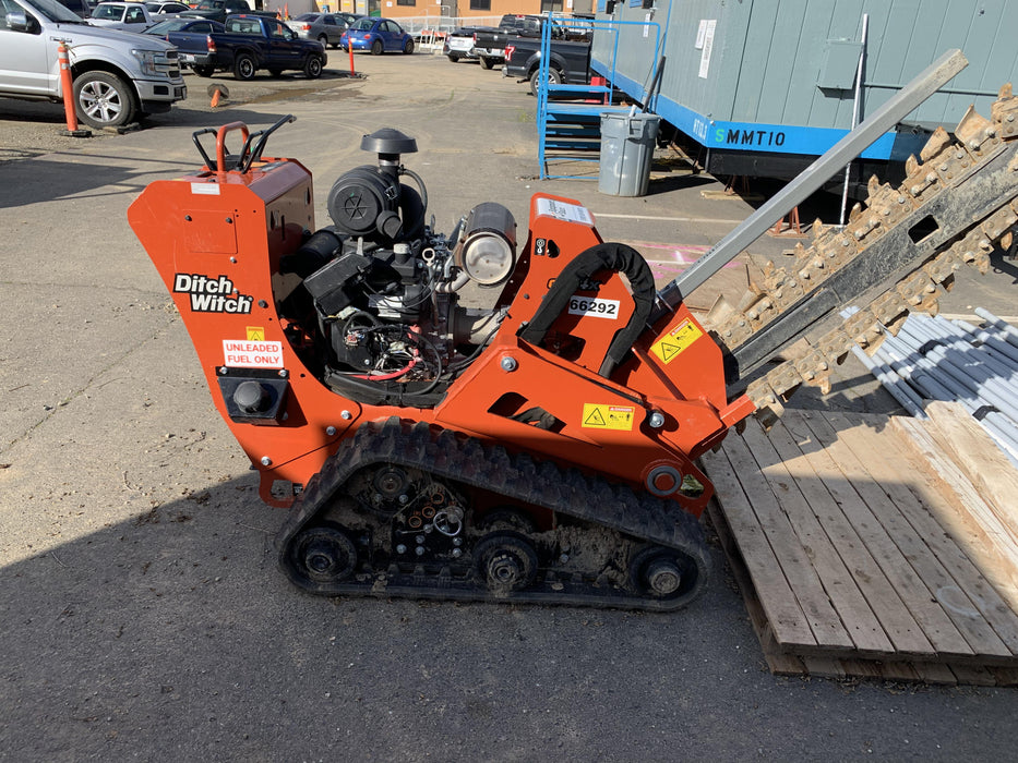 2020 DITCH WITCH C24XA