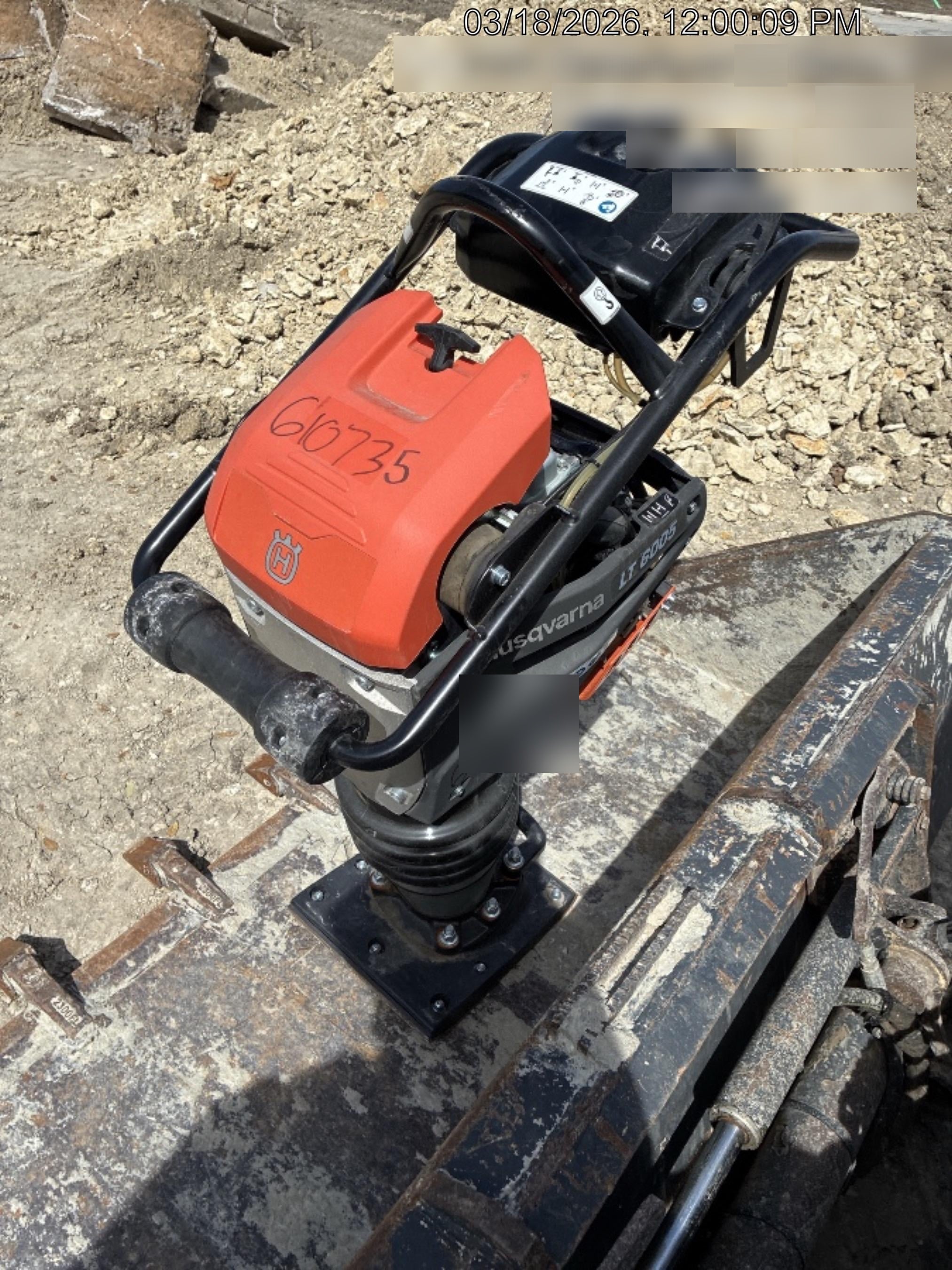 2025 HUSQVARNA LT6005