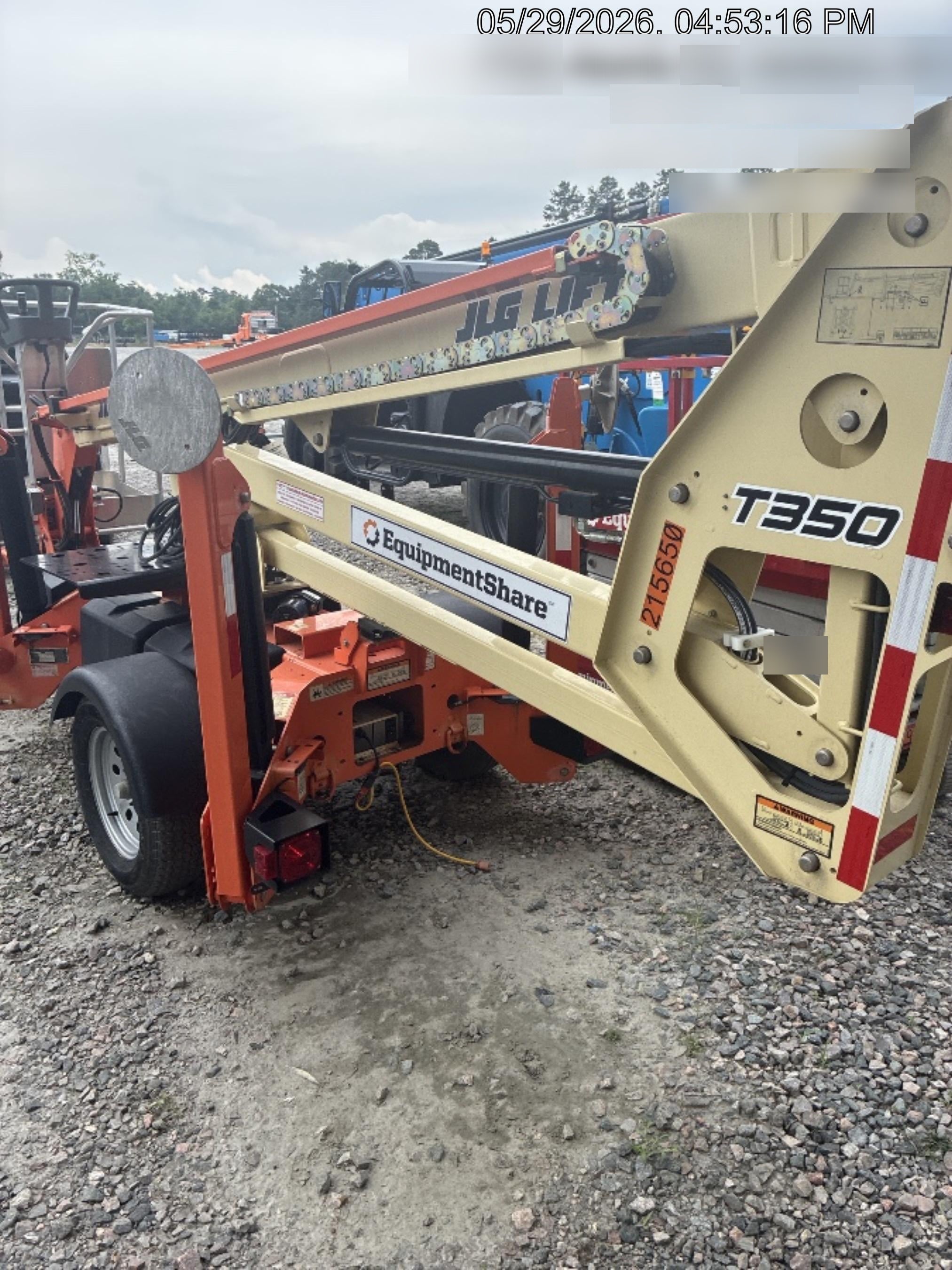 2022 JLG T350