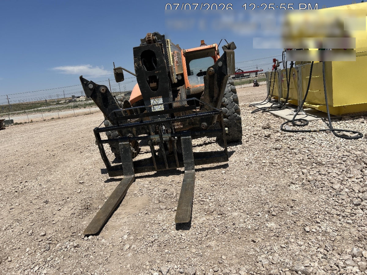 2019 JLG 1255