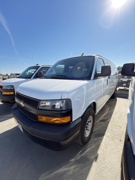 2025 CHEVROLET Express Van - Rental