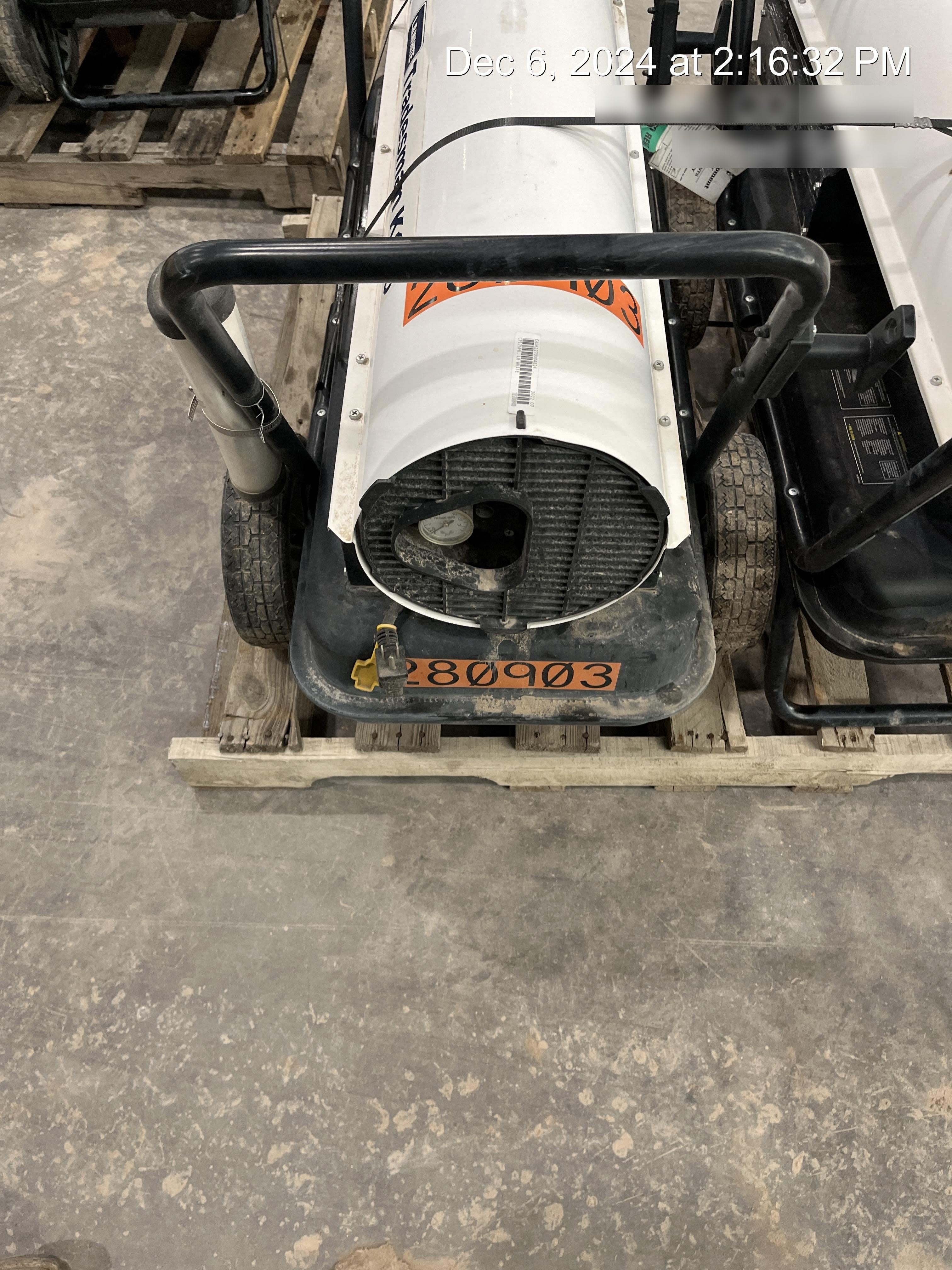 2022 LB WHITE Tradesman K175
