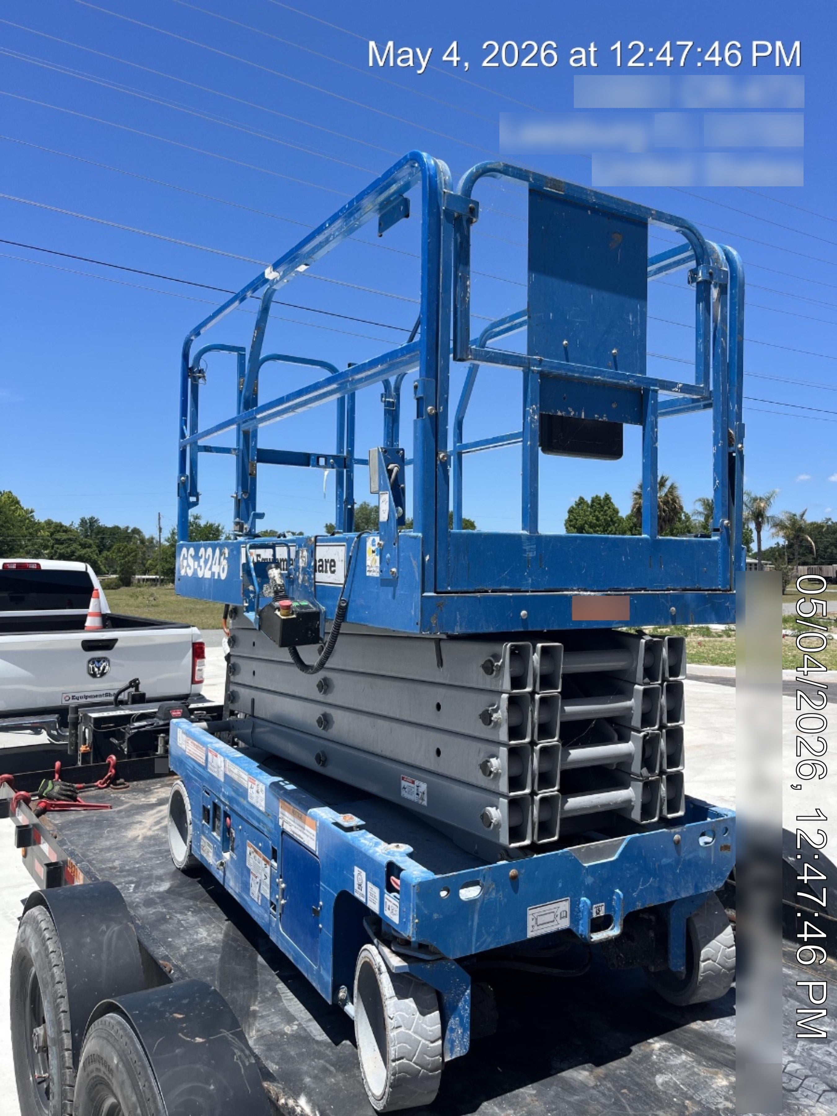 2019 Genie GS-3246 Folding rails with full height swing gate