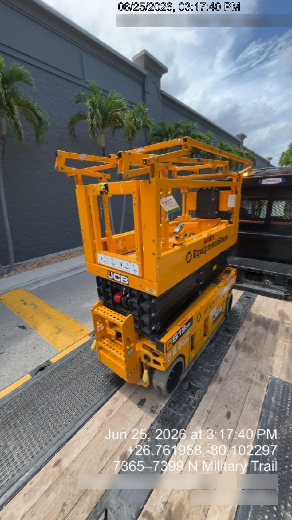 2024 JCB S1932E