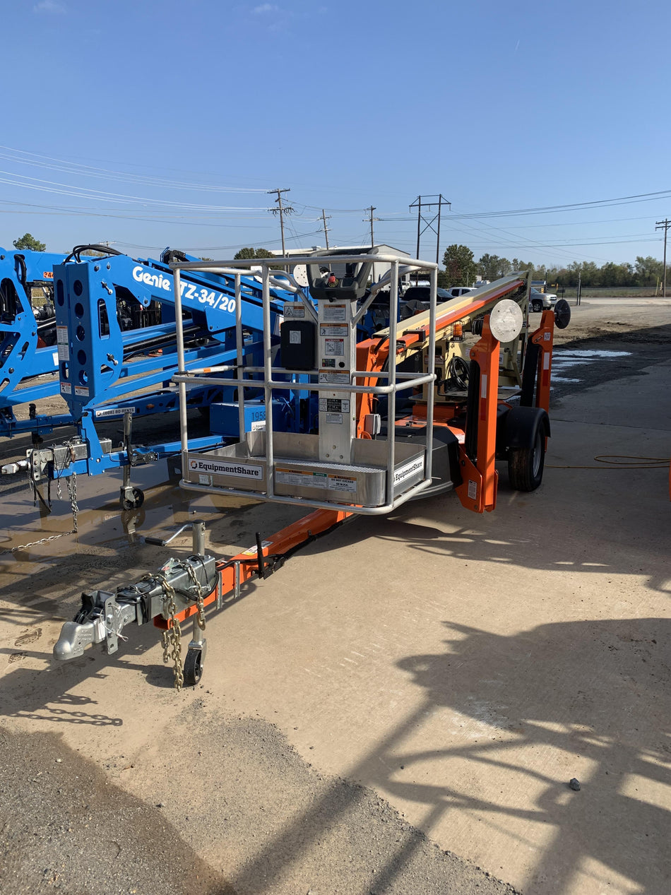 2022 JLG T350