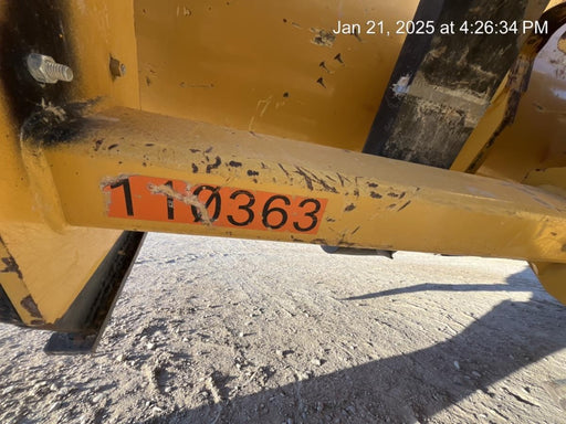 2020 JOHN DEERE 96" Loader Fork Carriage - John Deere