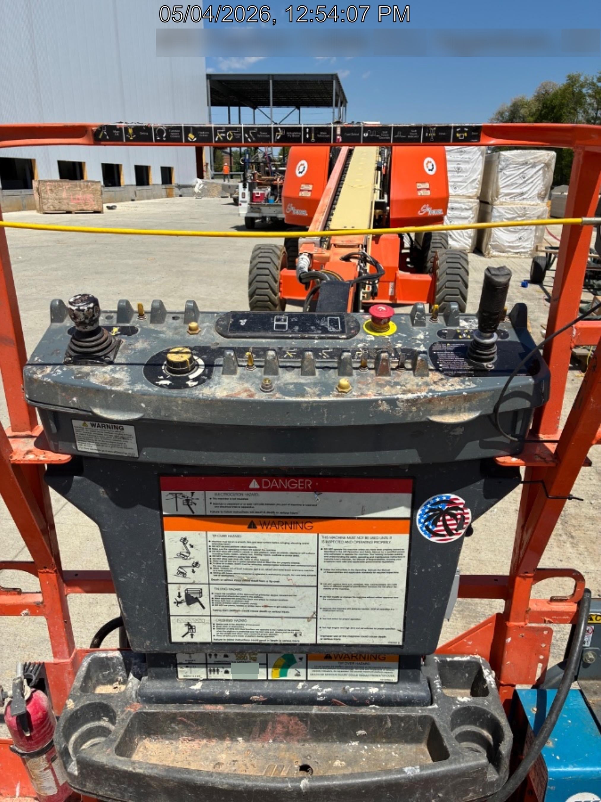 2023 JLG 660SJ