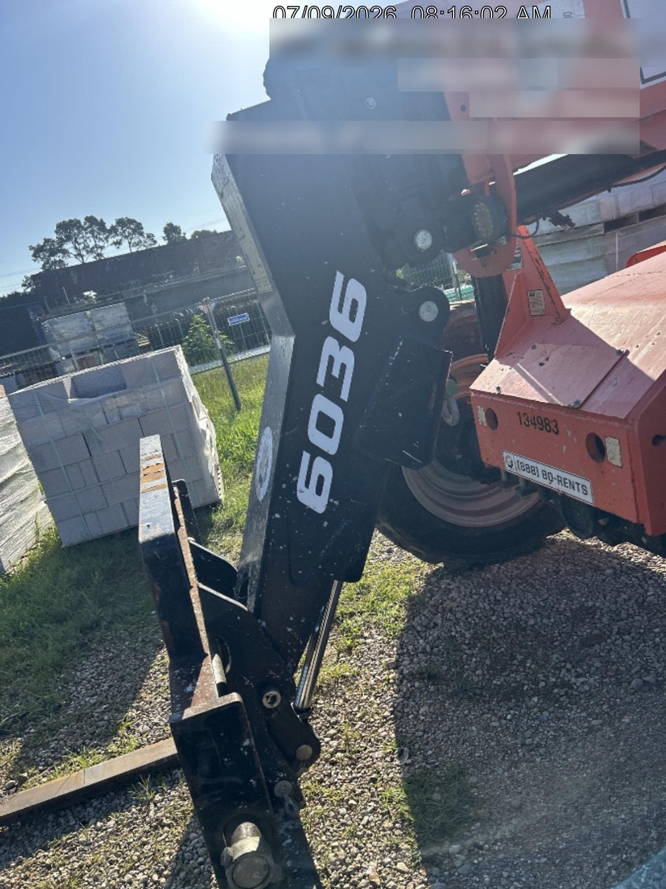 2021 JLG 6036