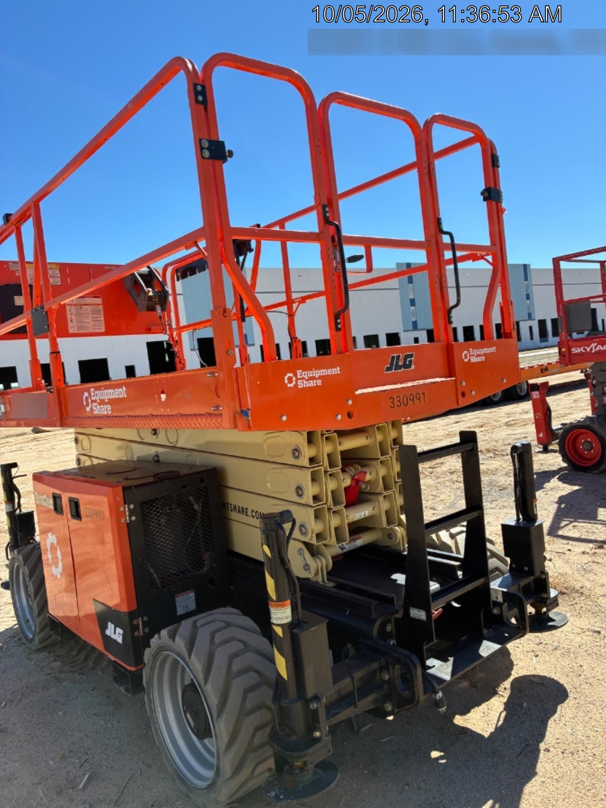 2023 JLG RT3369