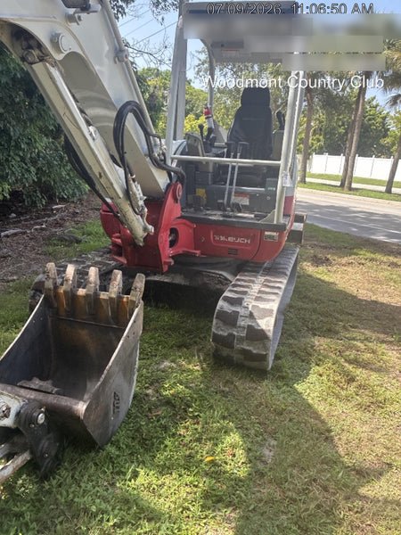 2023 TAKEUCHI TB250-2R